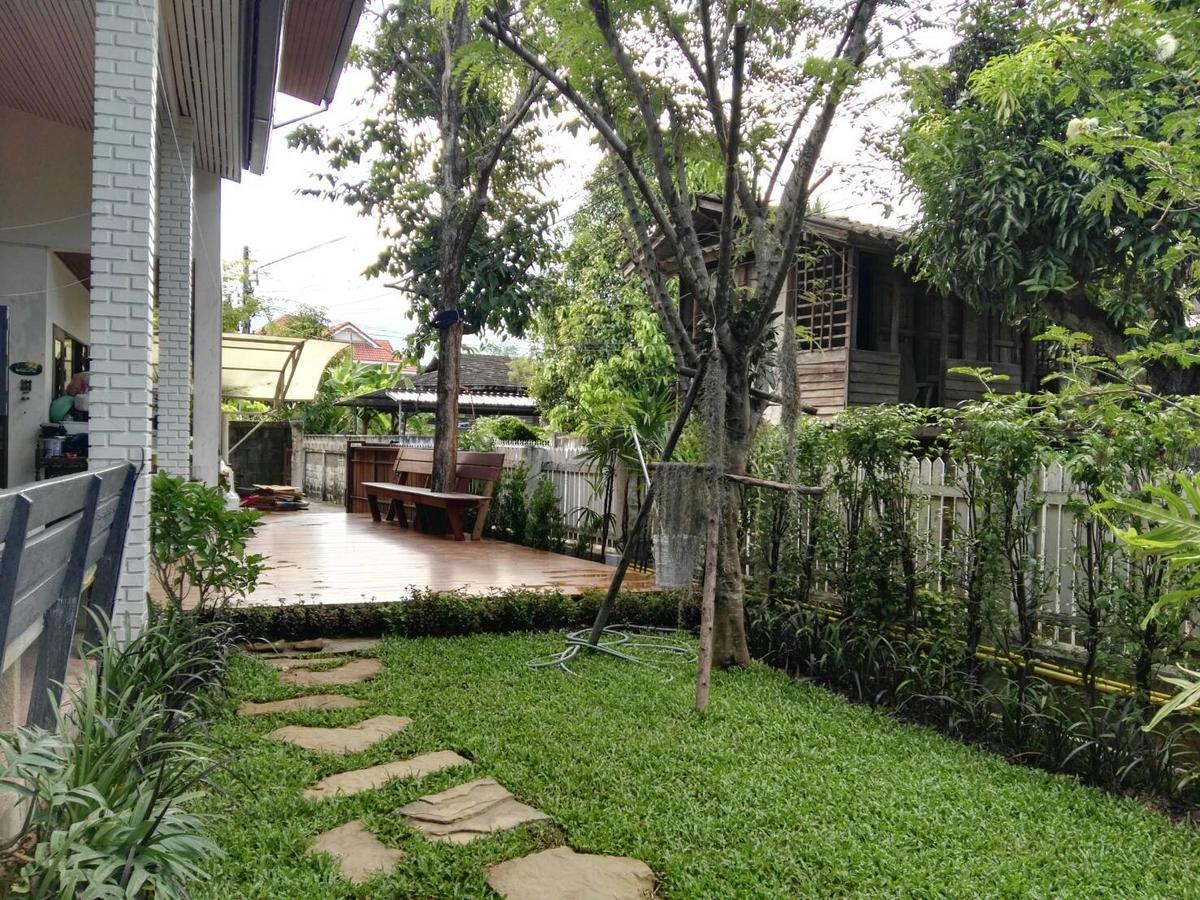 18 In Town Homestay Chiang Mai Exterior photo